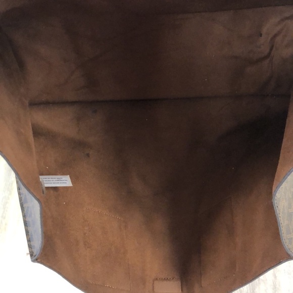 CK Unlined Monogram East/West Boxed Tote - Picture 10 of 13